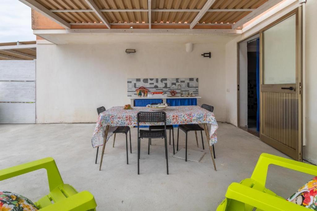 Oasi Del Mare Villa Granelli Bagian luar foto